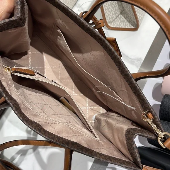 Michael Kors "Mirella" MD EW Tote Brown Shoulder Bag - 35F2G7ZT2B - Picture 10 of 16